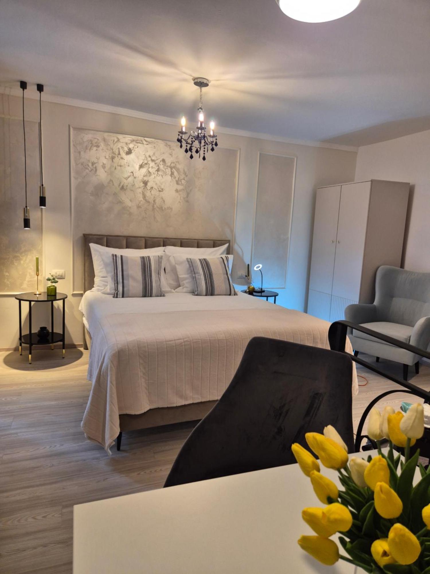 Studio Apartment Lily Ровинь Экстерьер фото